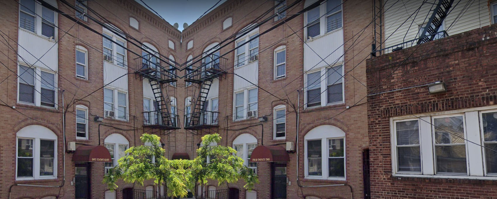 422 E Jersey St Elizabeth, NJ 07206