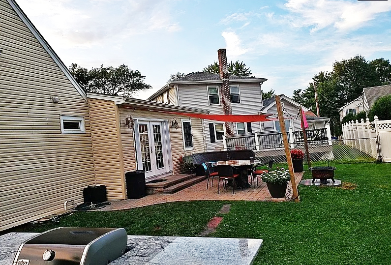 303 West Ln, Clark, NJ 07066